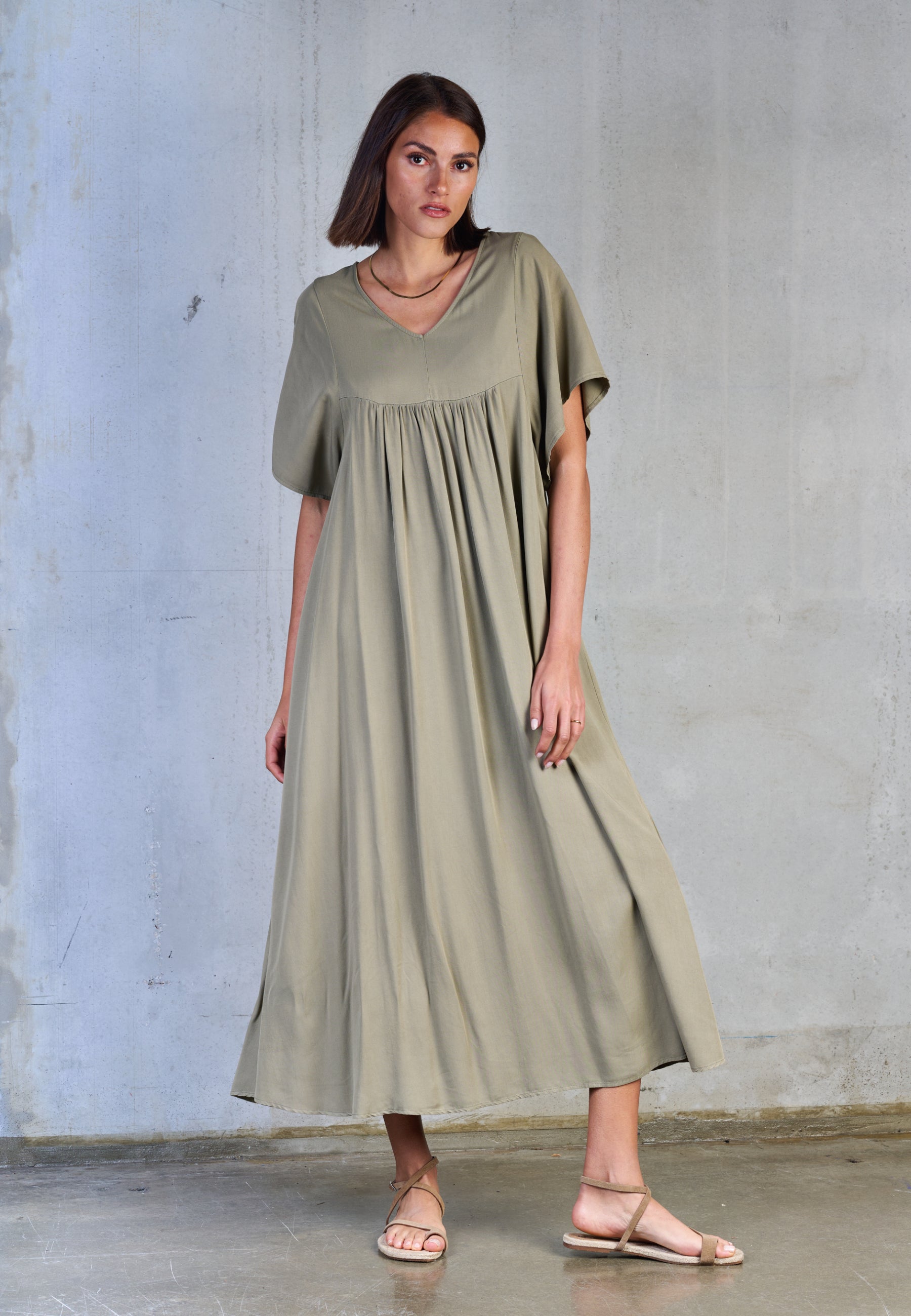 SOFT LINE DRESS