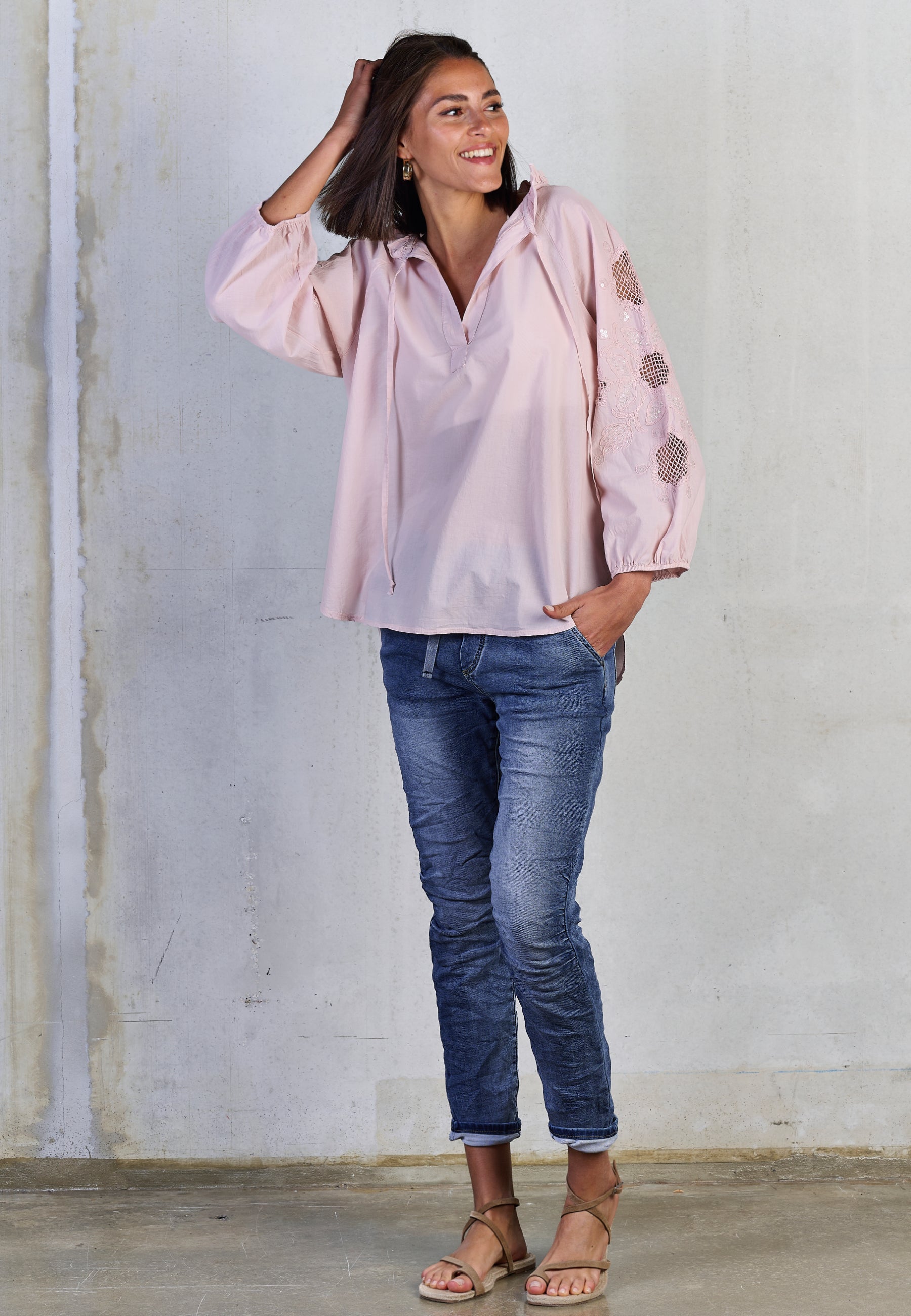 LUNA LACE BLUSE