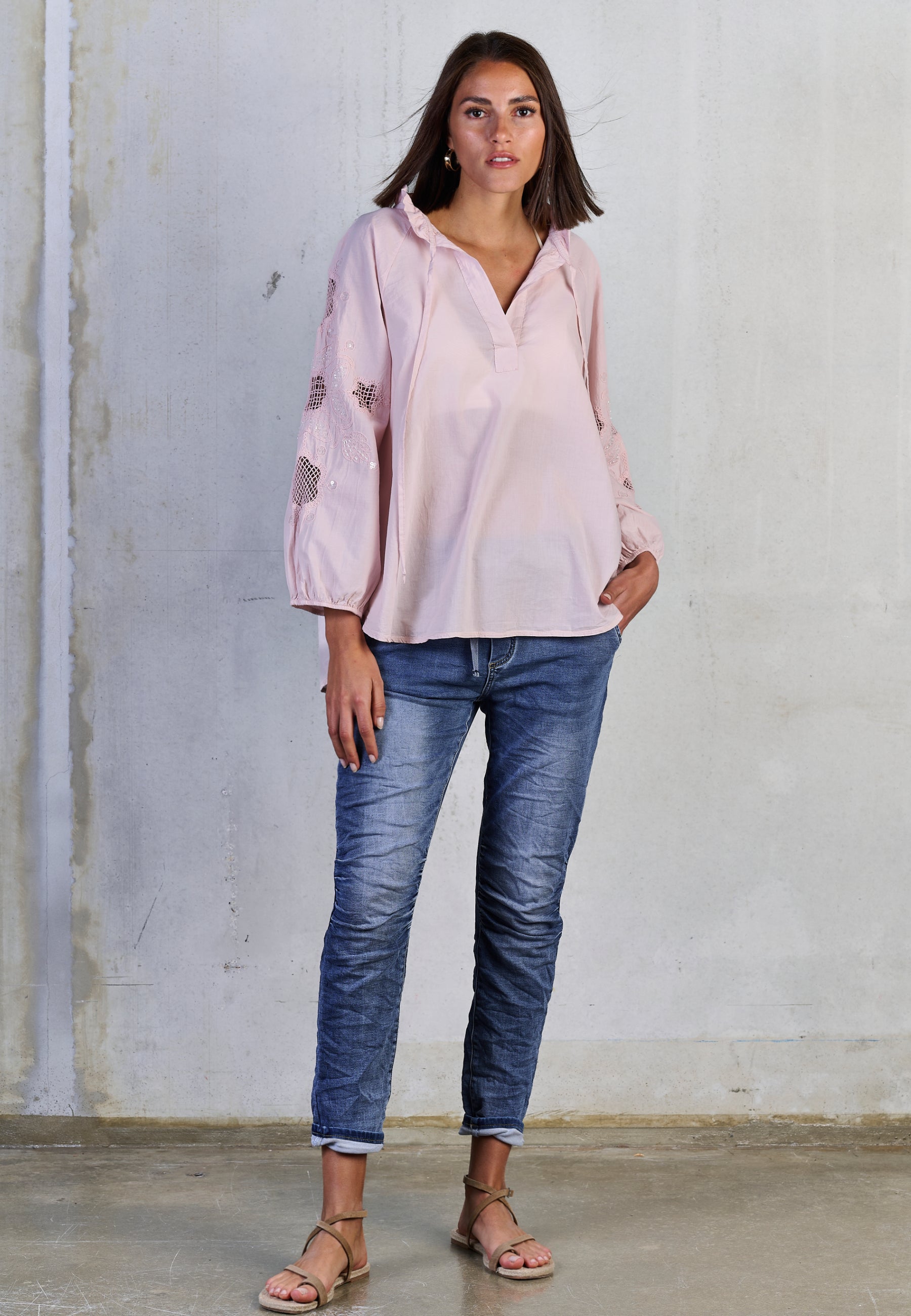 LUNA LACE BLOUSE