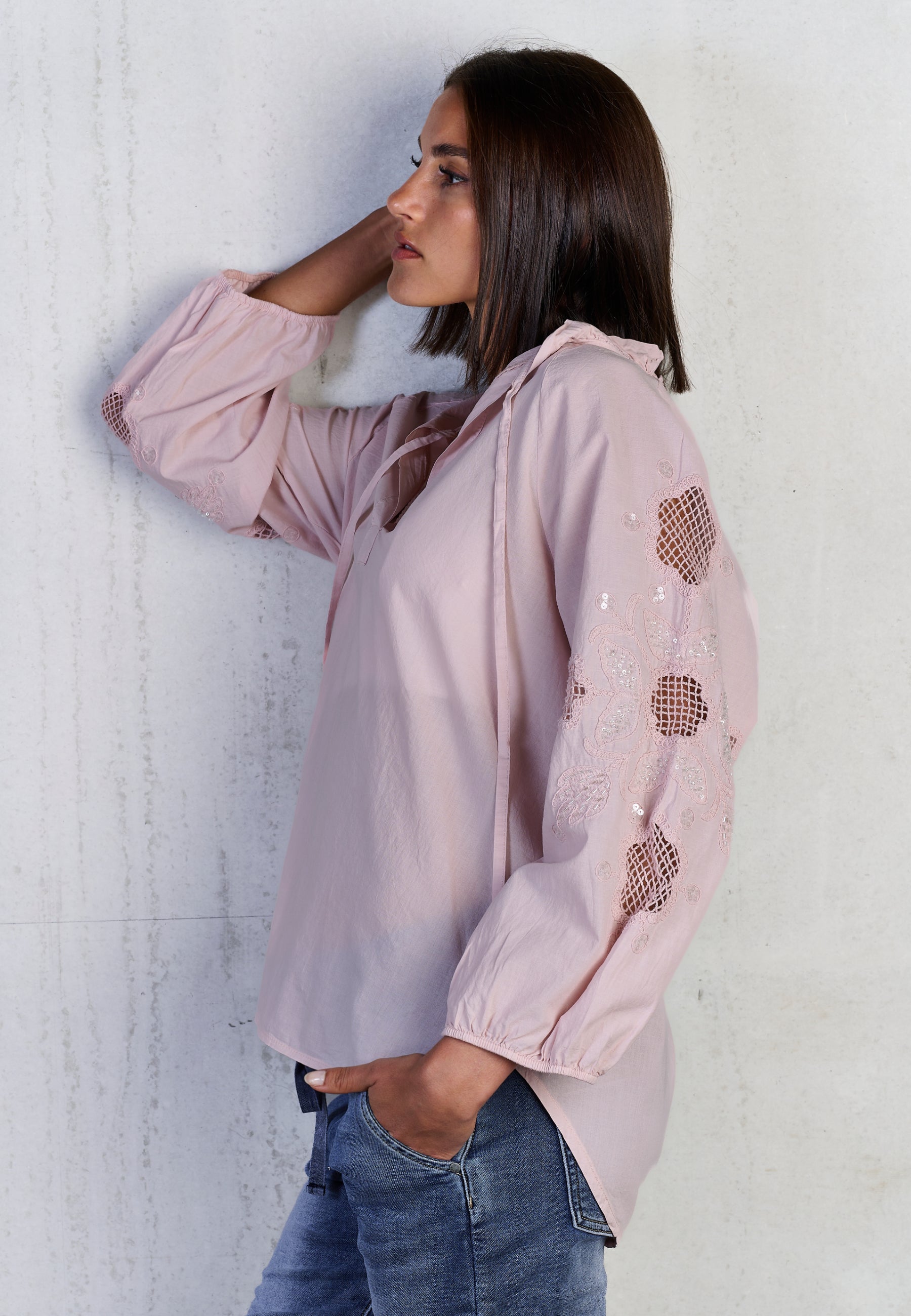 LUNA LACE BLUSE