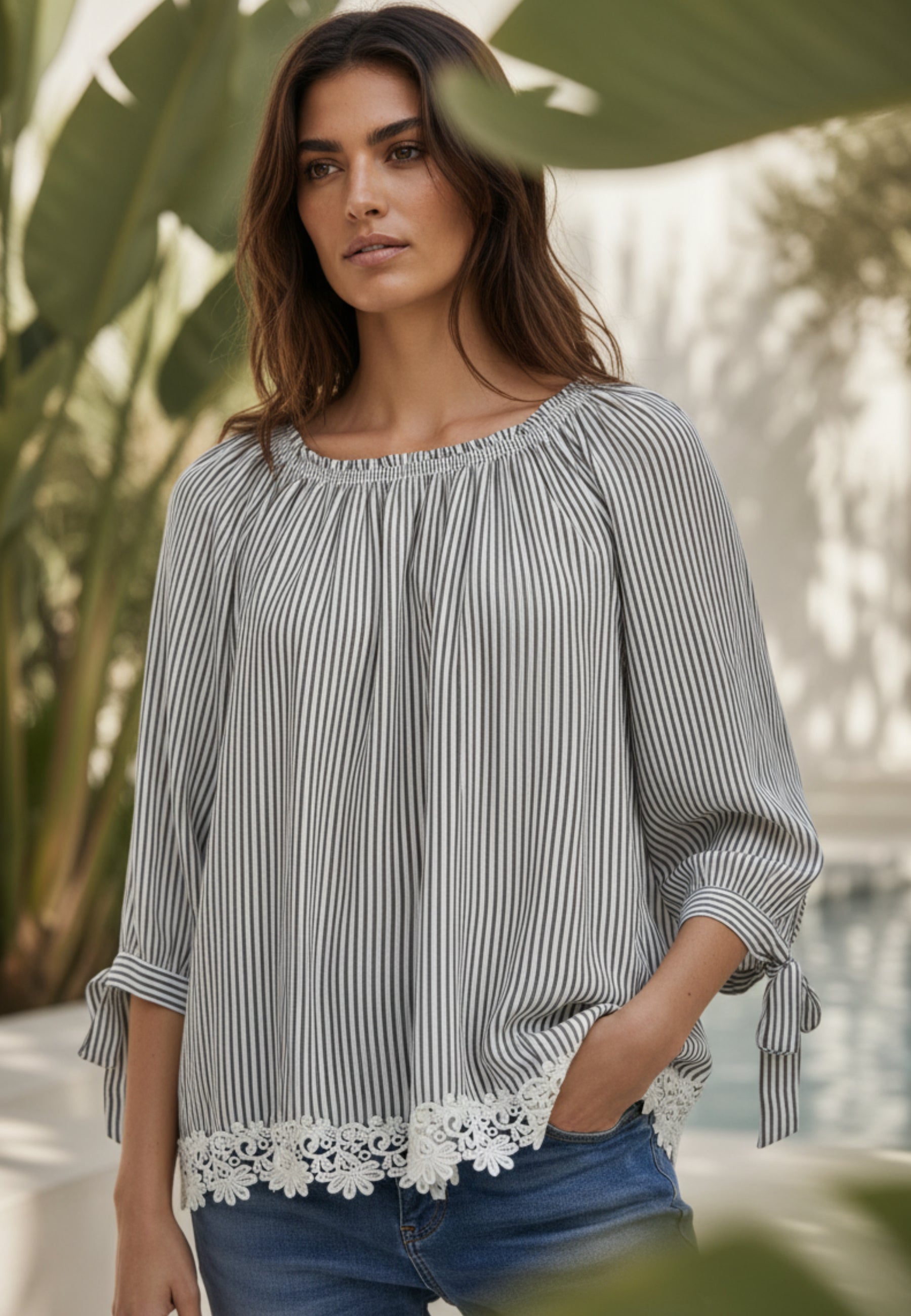 Bluse NEW ROMANCE aus Viskose mit Spitze