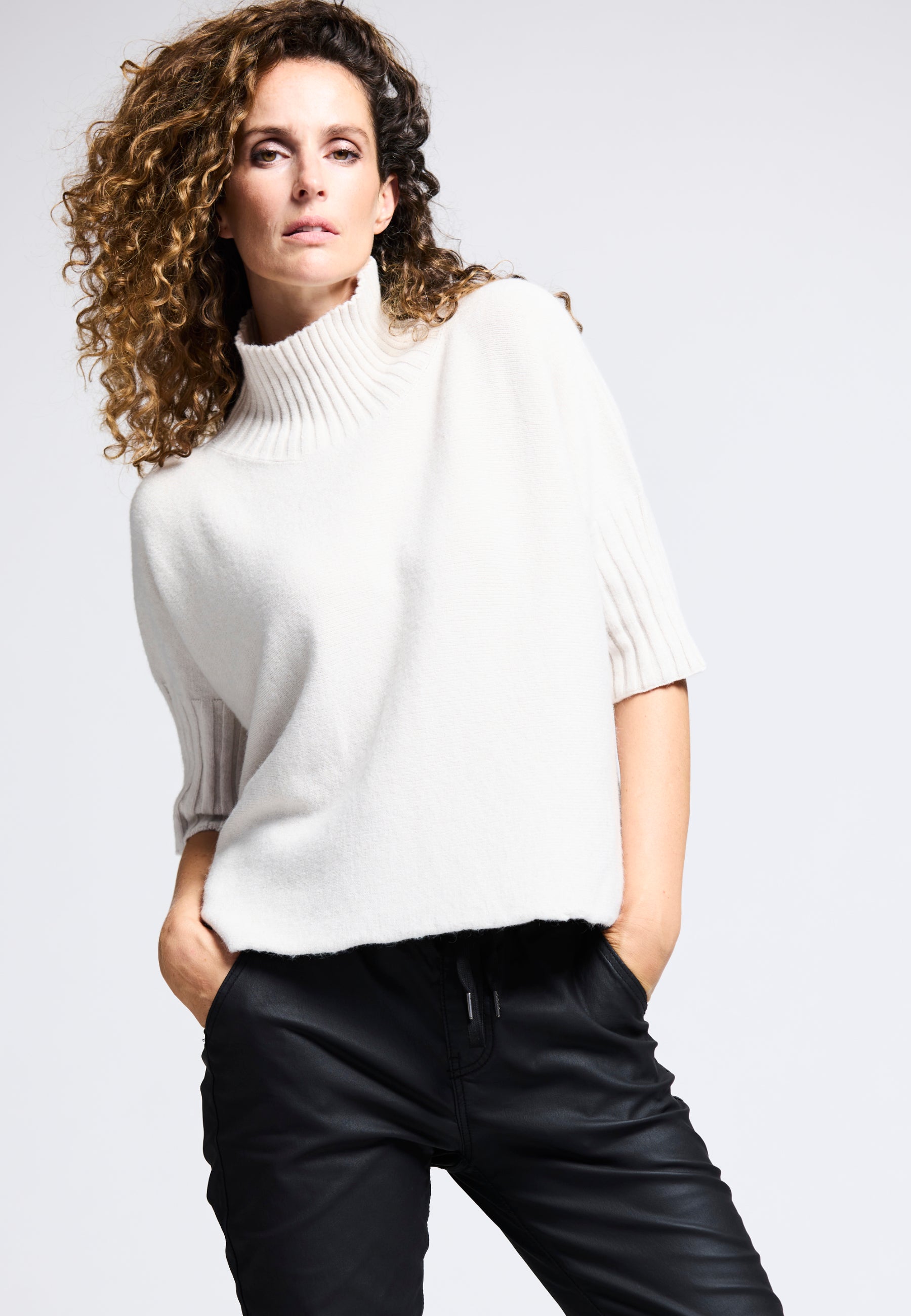 STRICKPULLOVER TIMELESS