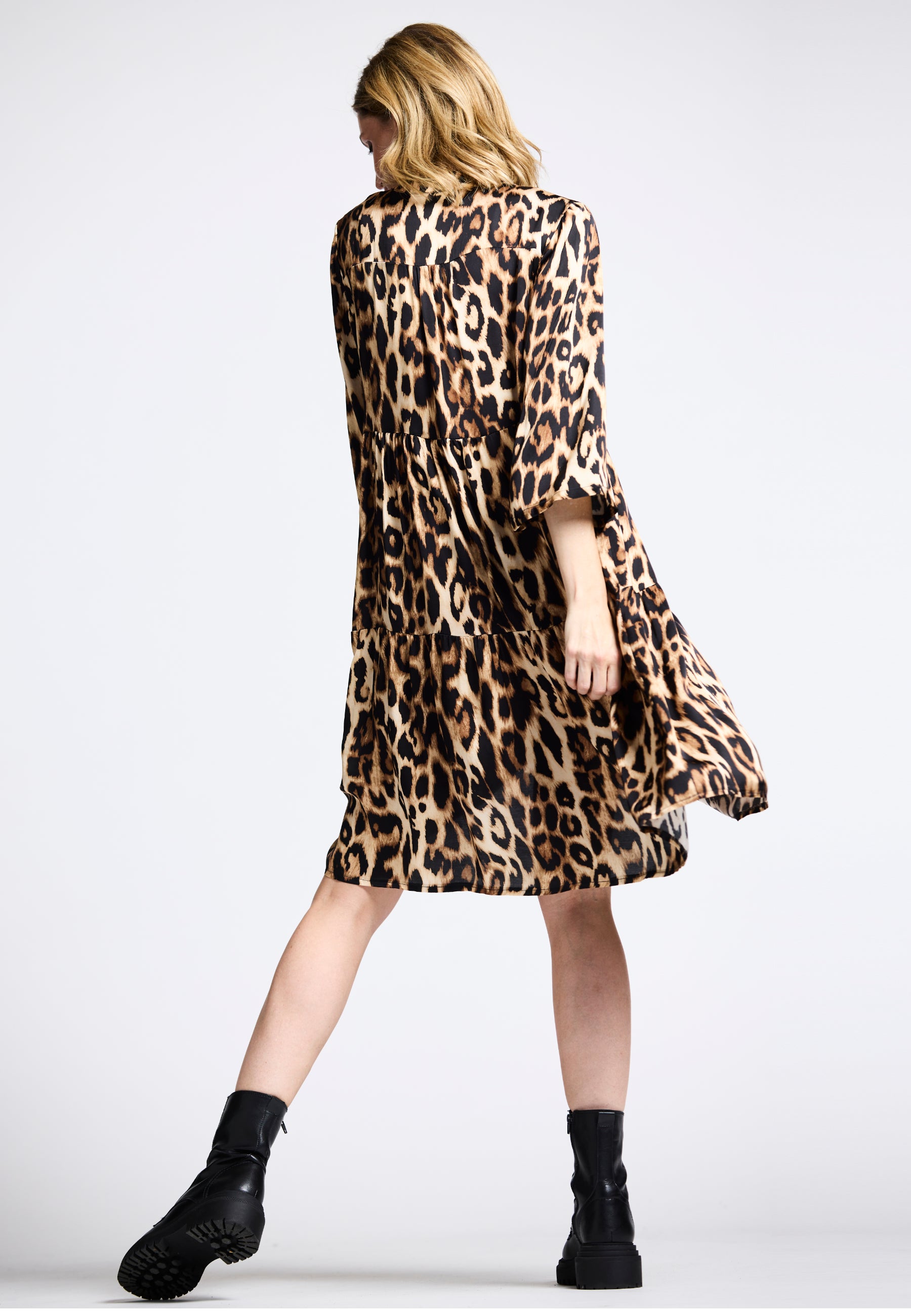 STUFENKLEID WILD CAT