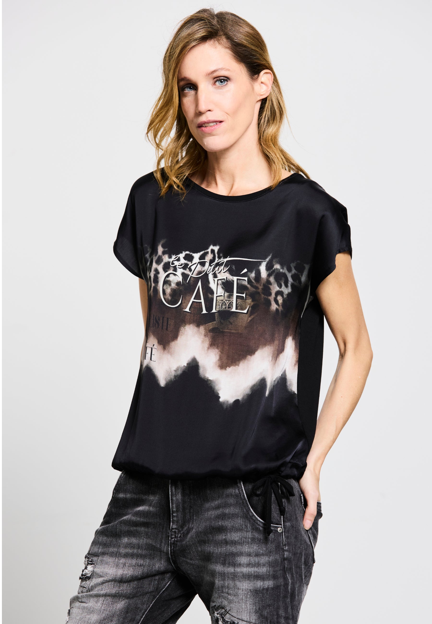 BLUSENSHIRT CAFÉ