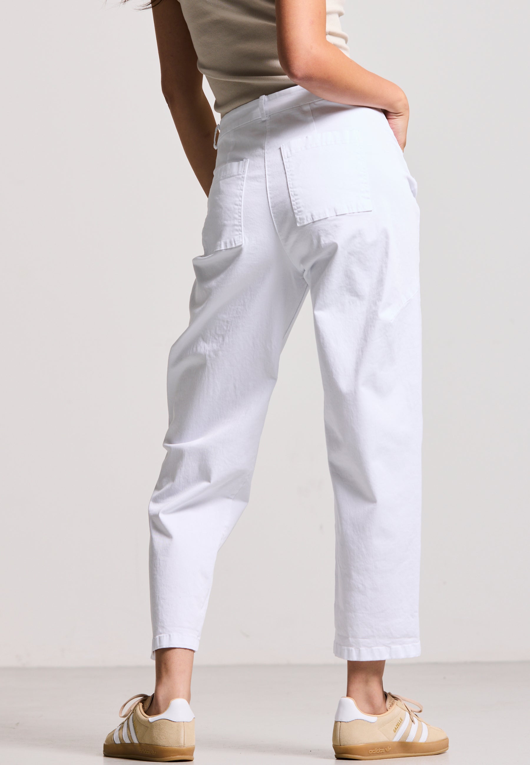 BARREL LEG PANTS