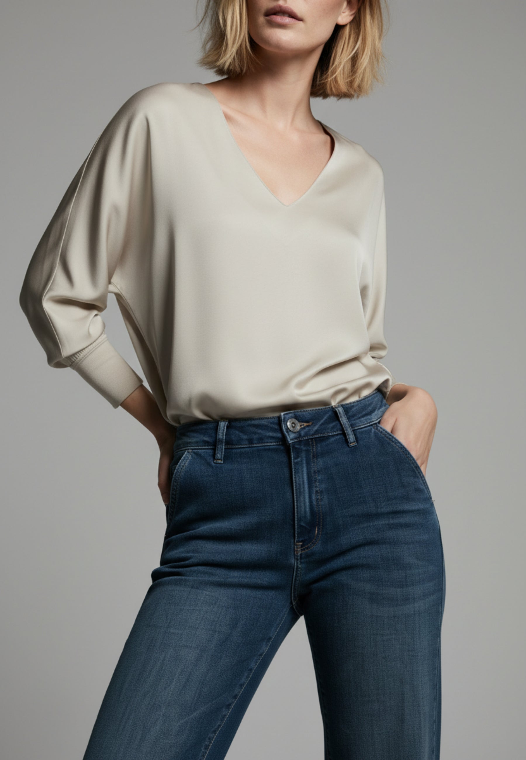 SOFT FLARE DENIM JEANS