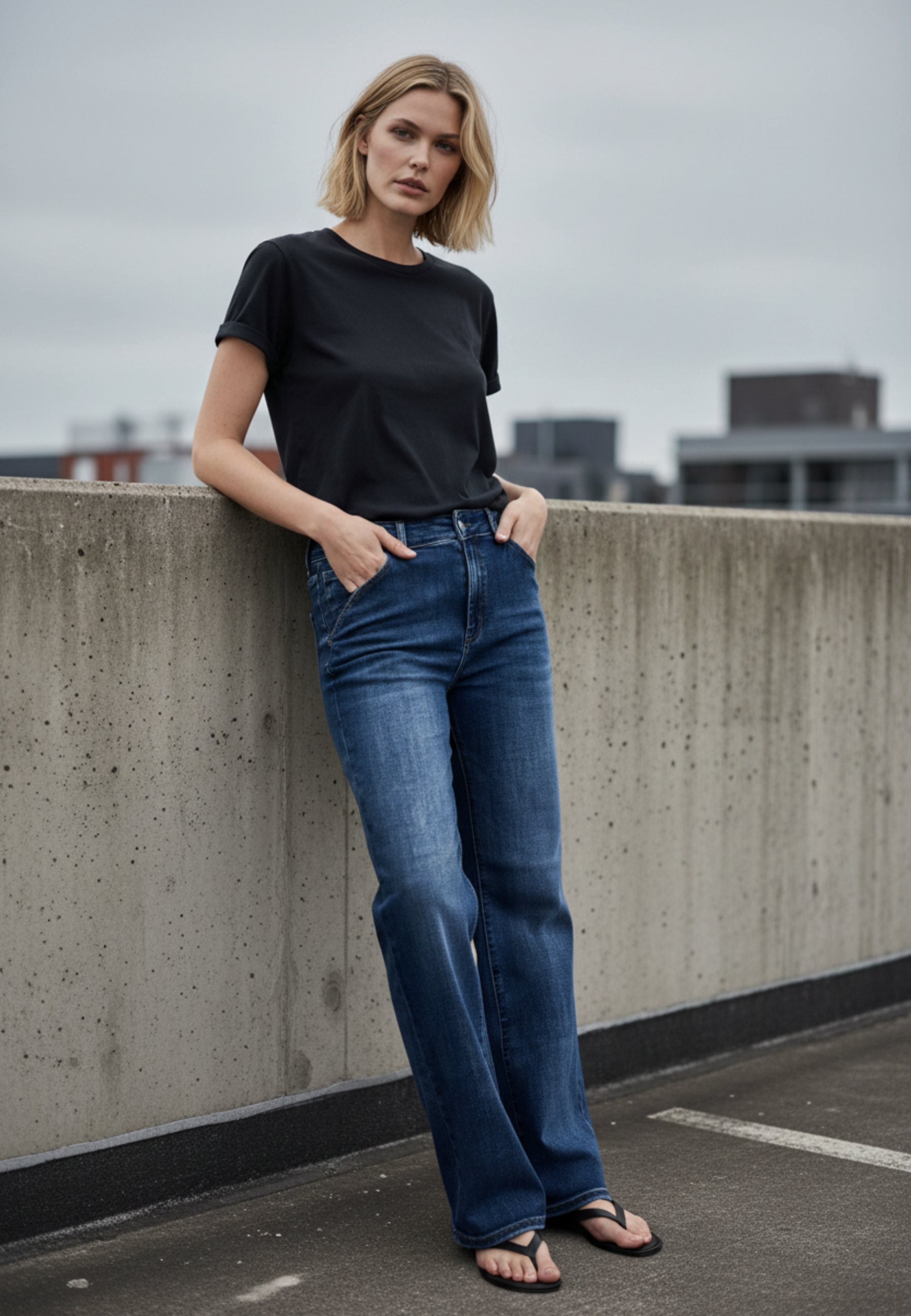 SOFT FLARE DENIM JEANS