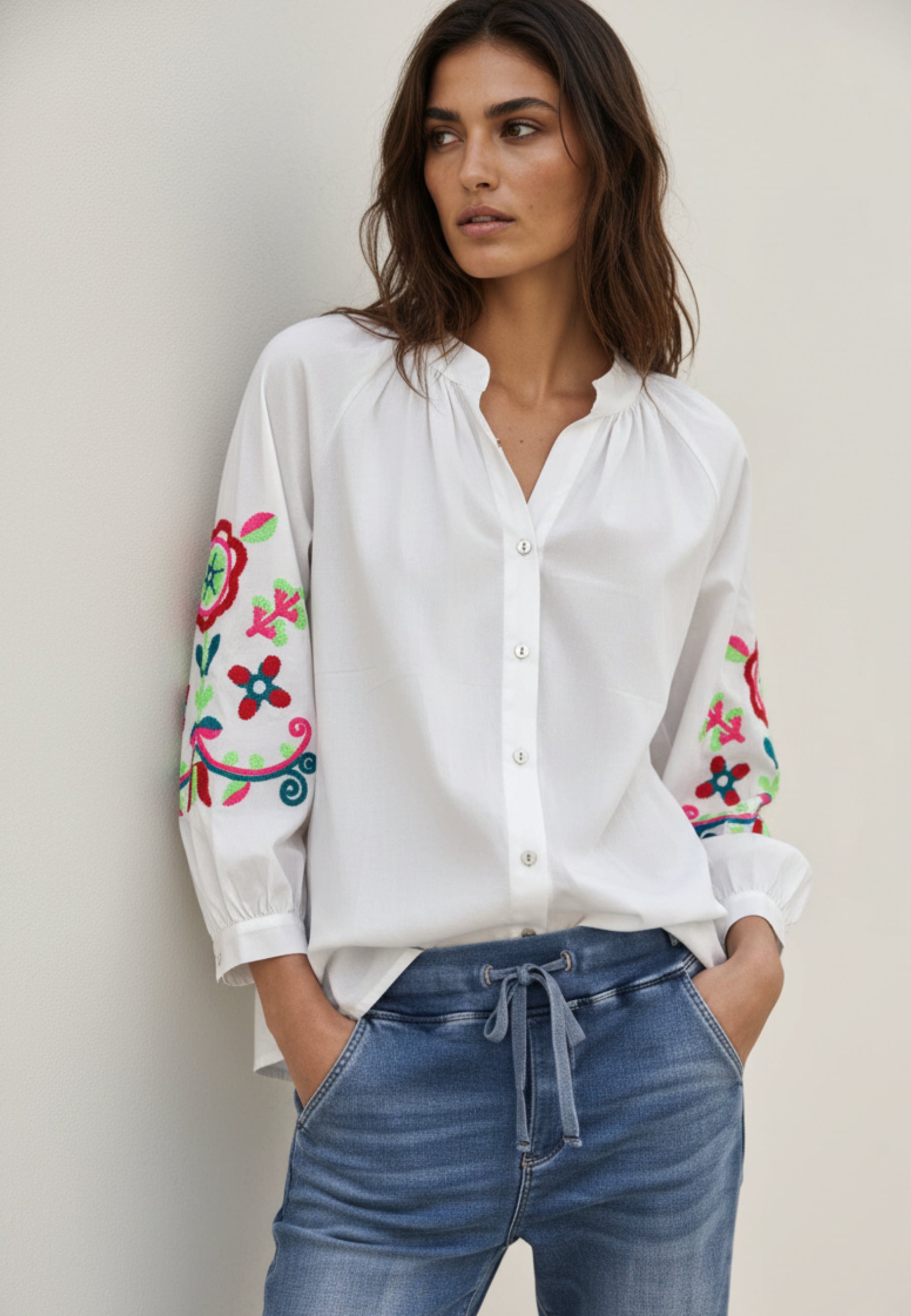 Bluse SUMMER FOLK aus reiner Baumwolle mit Stickerei