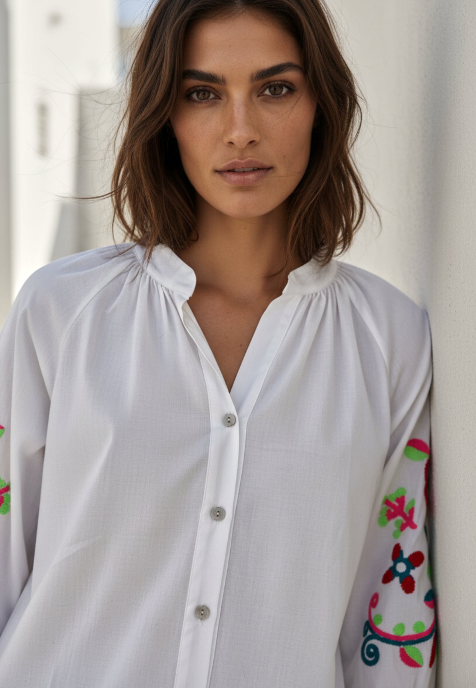 Bluse SUMMER FOLK aus reiner Baumwolle mit Stickerei