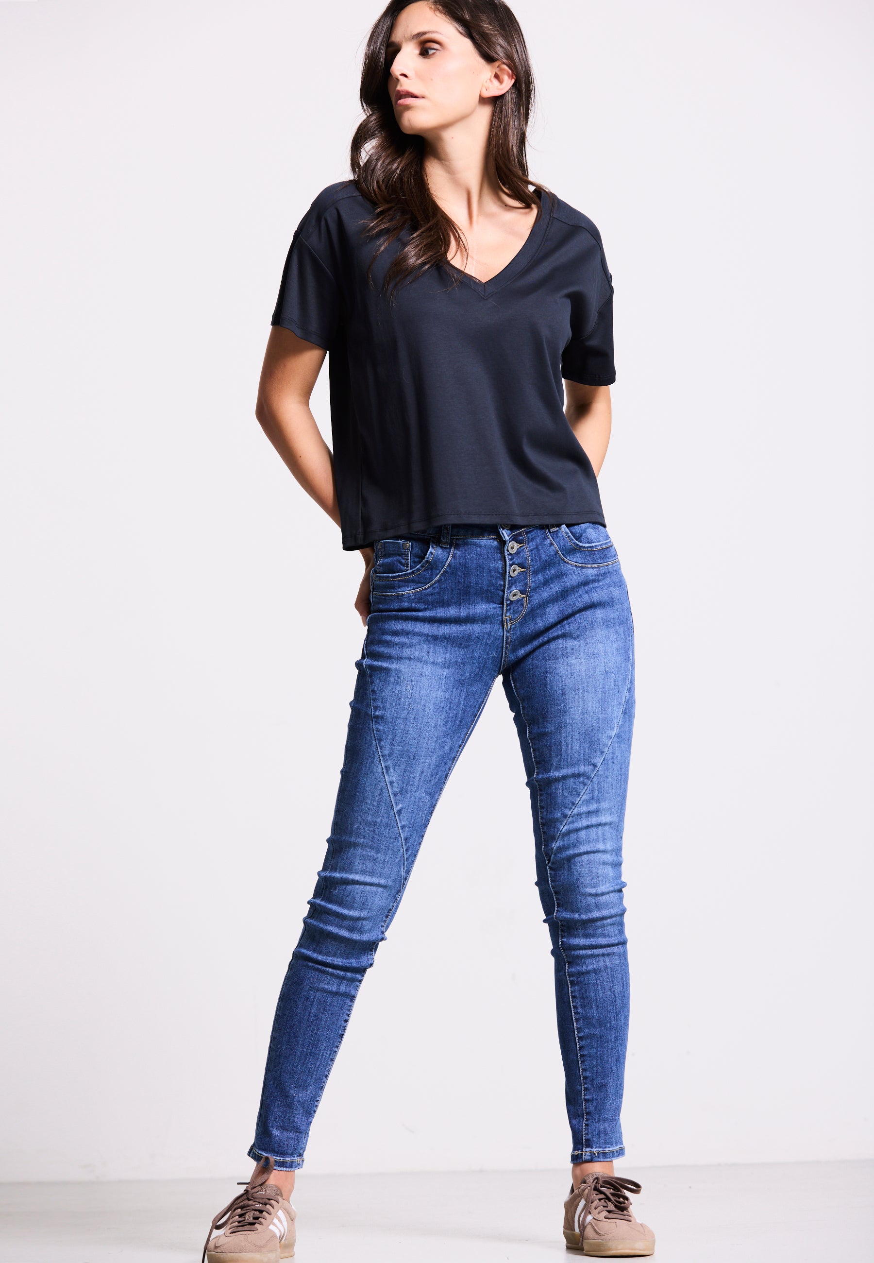 STREET STYLE JEANS