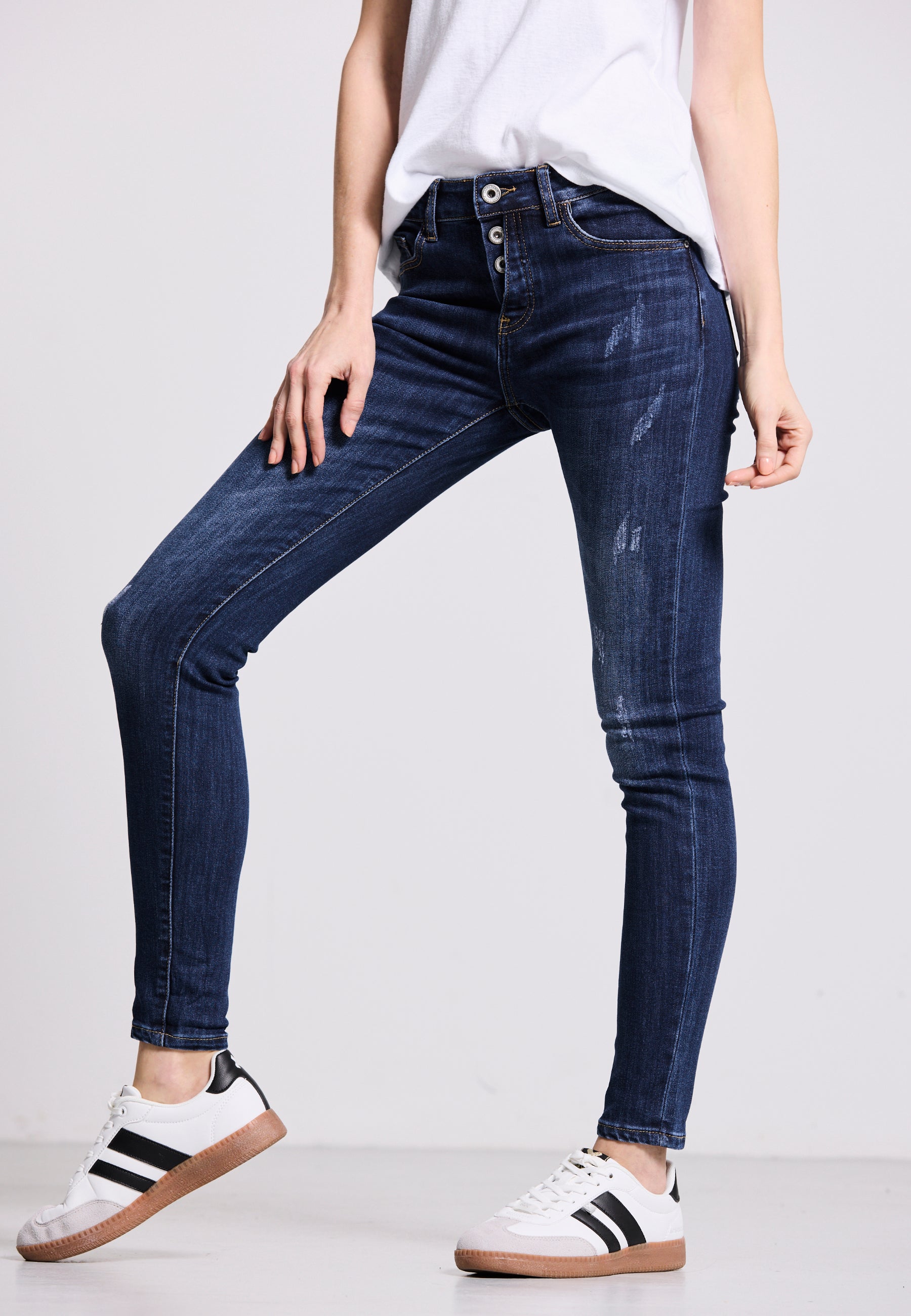 CLASSIC COOL JEANS