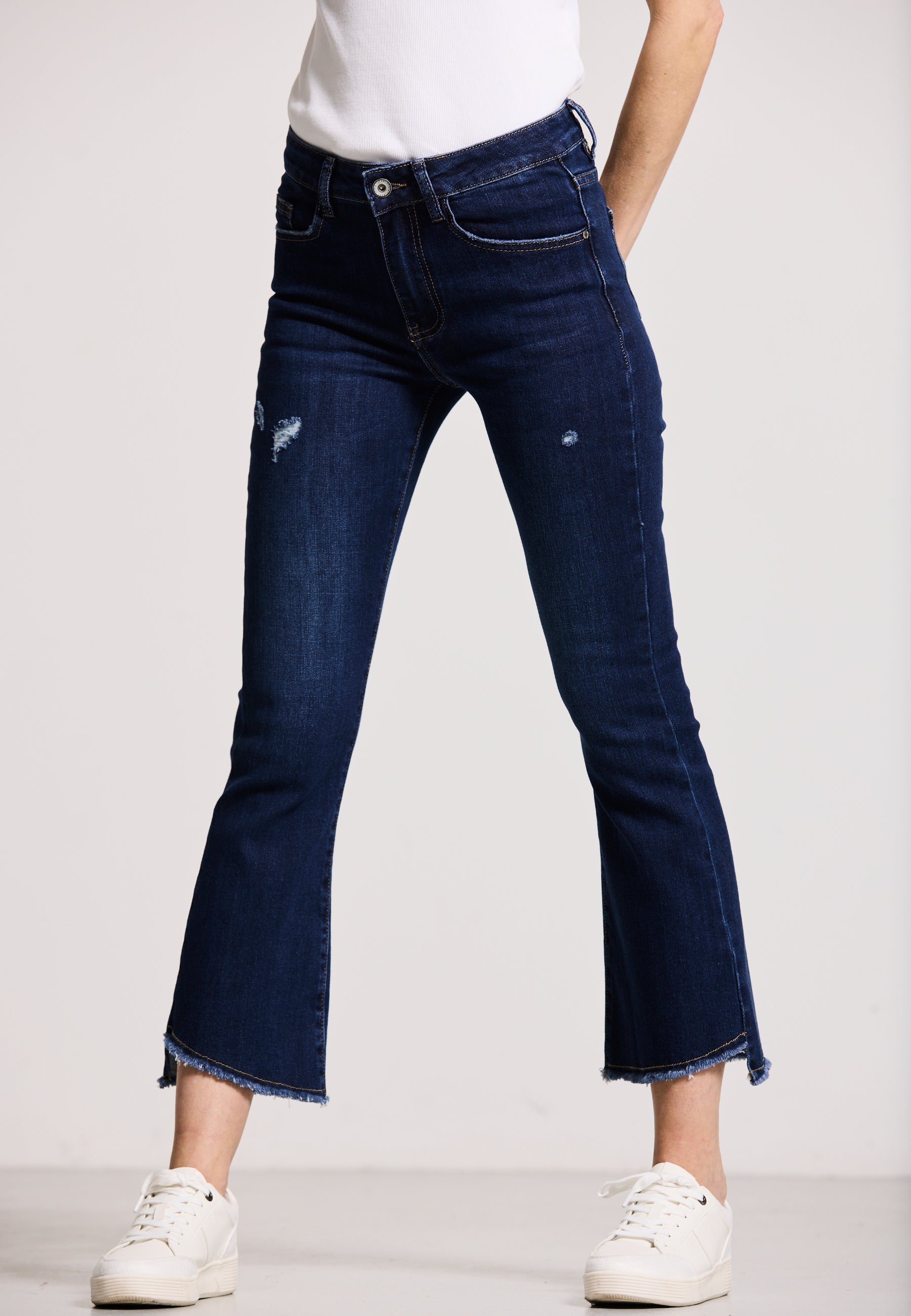 REBEL FIT JEANS