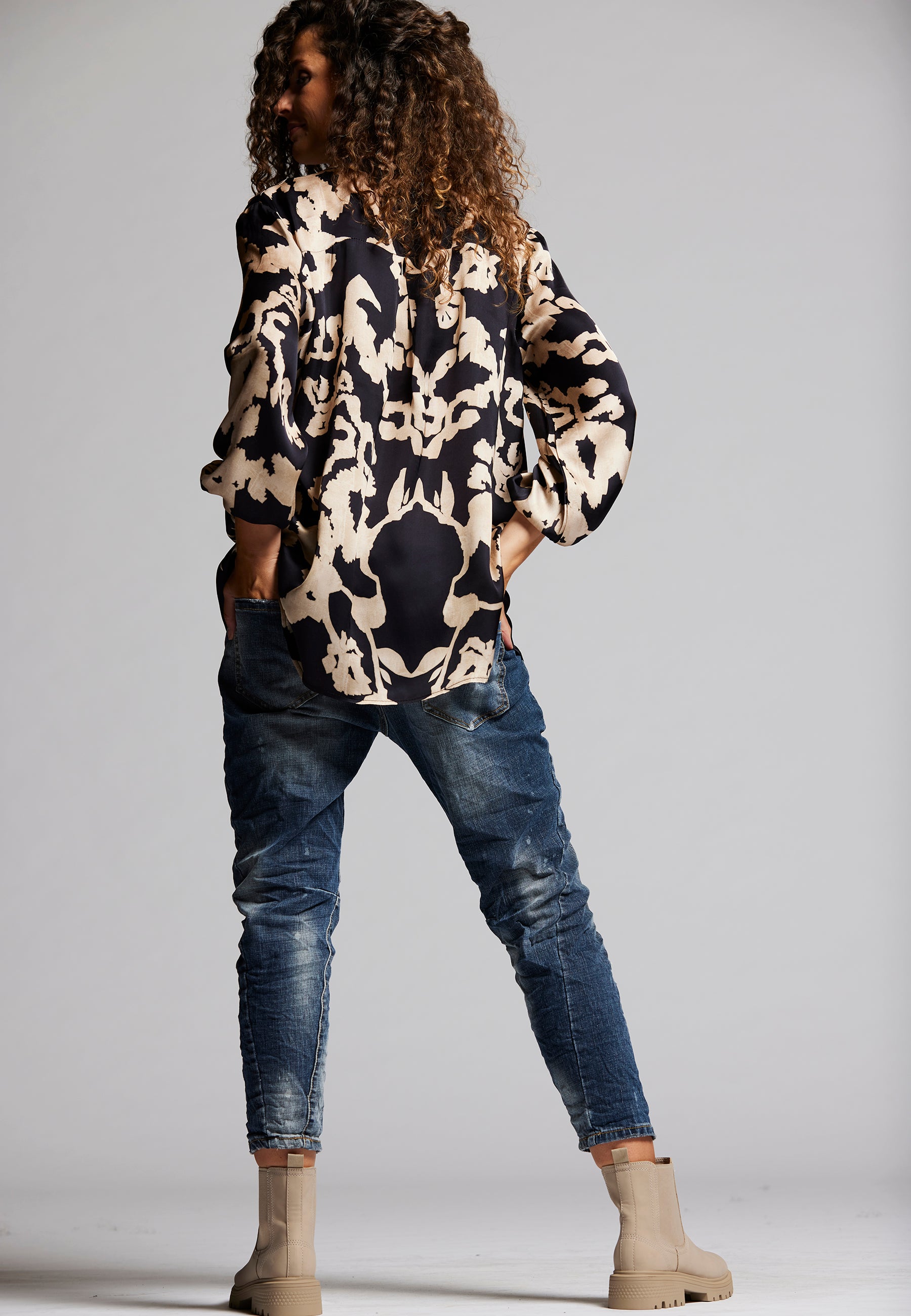 BLUSE MODERN FLOWER