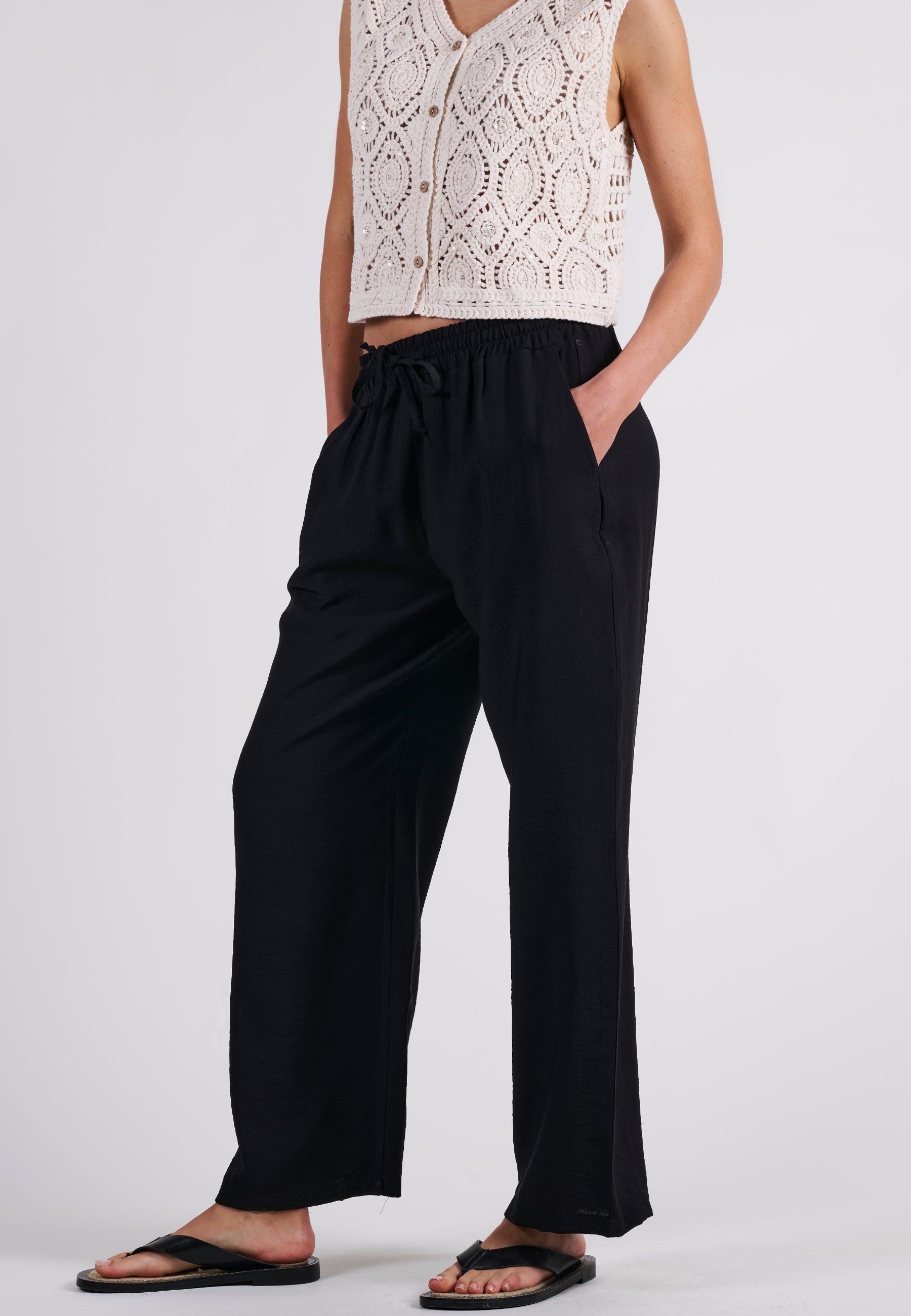 PANTS FLOWY WIDE LEG