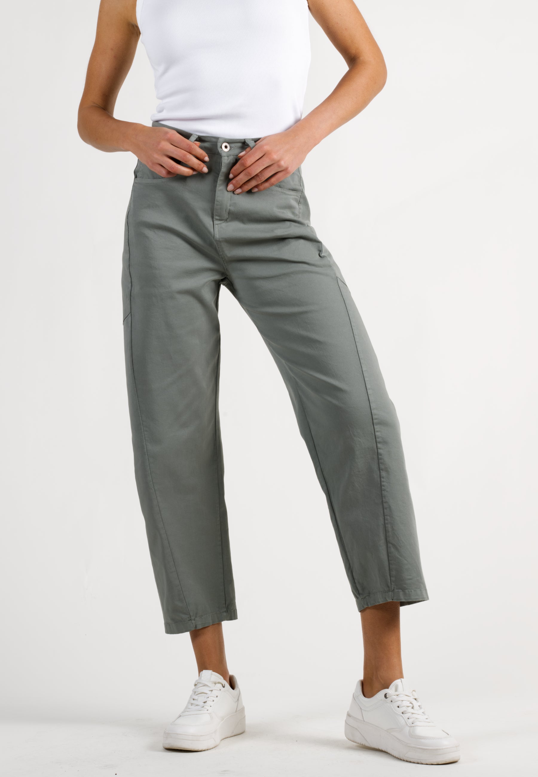 BARREL LEG PANTS