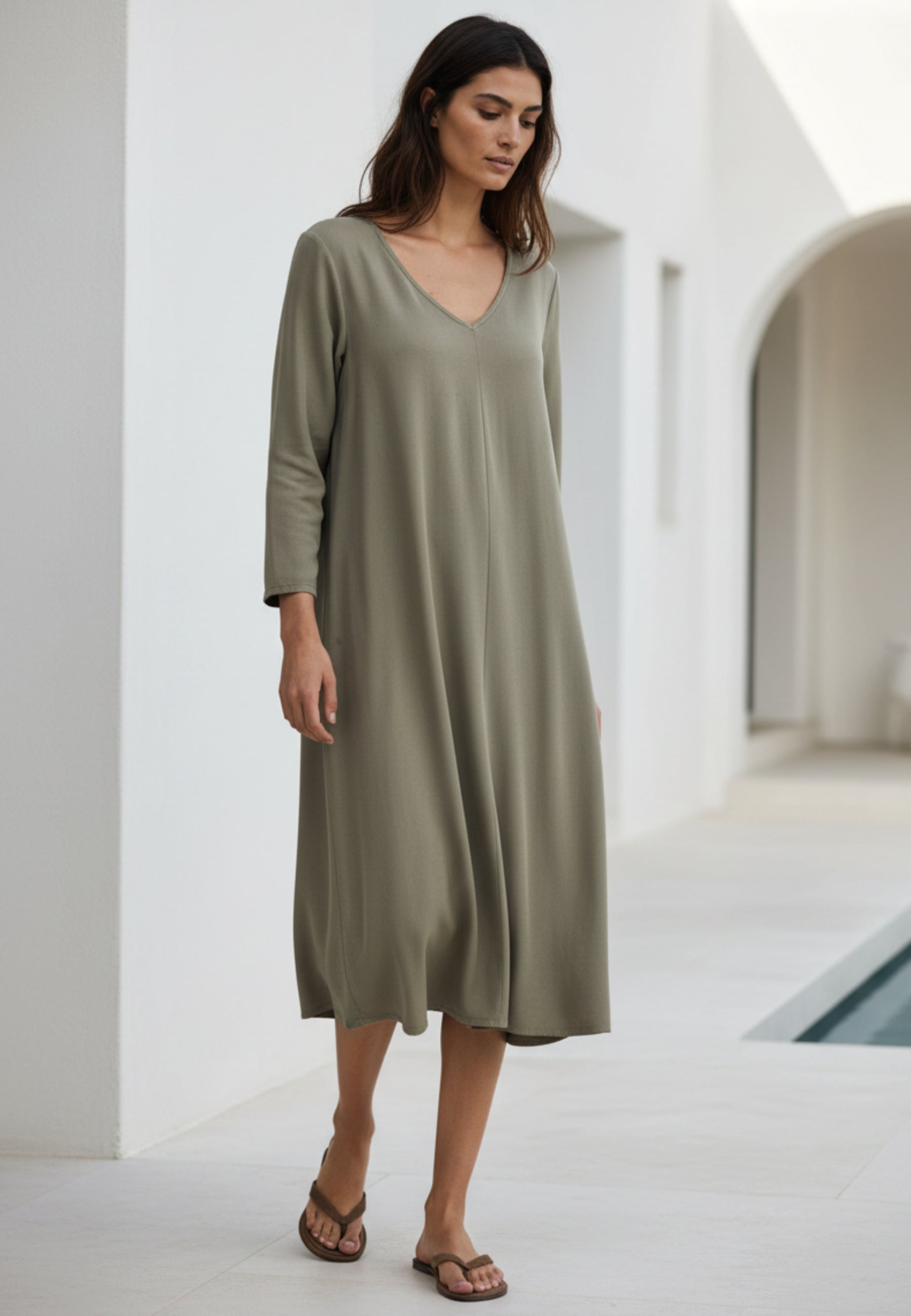 Midikleid MODERN MUSE aus Viskose