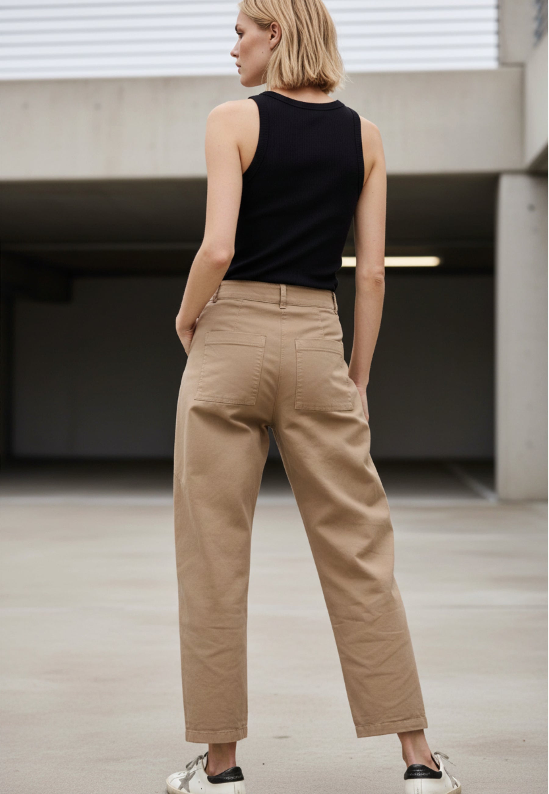 BARREL LEG PANTS