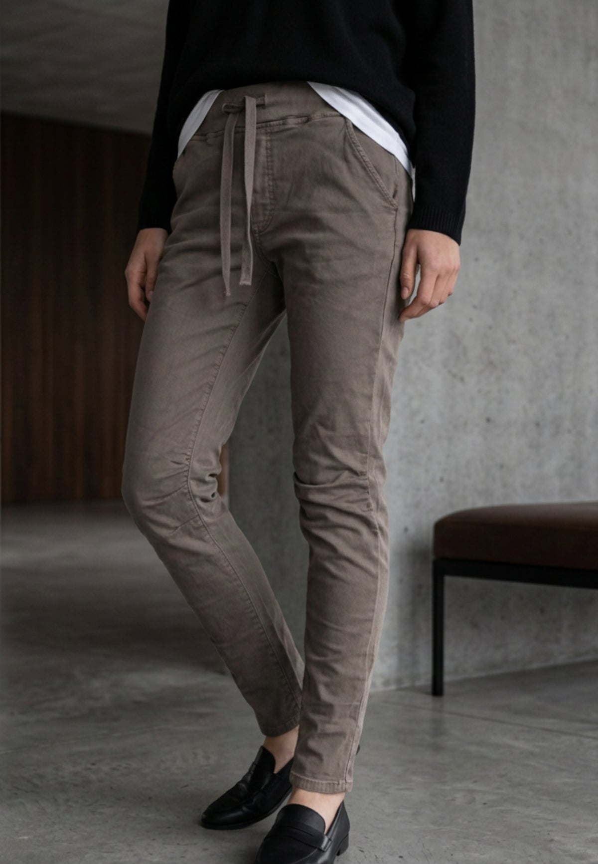Jogpants URBAN CHILL aus elastischer Baumwolle