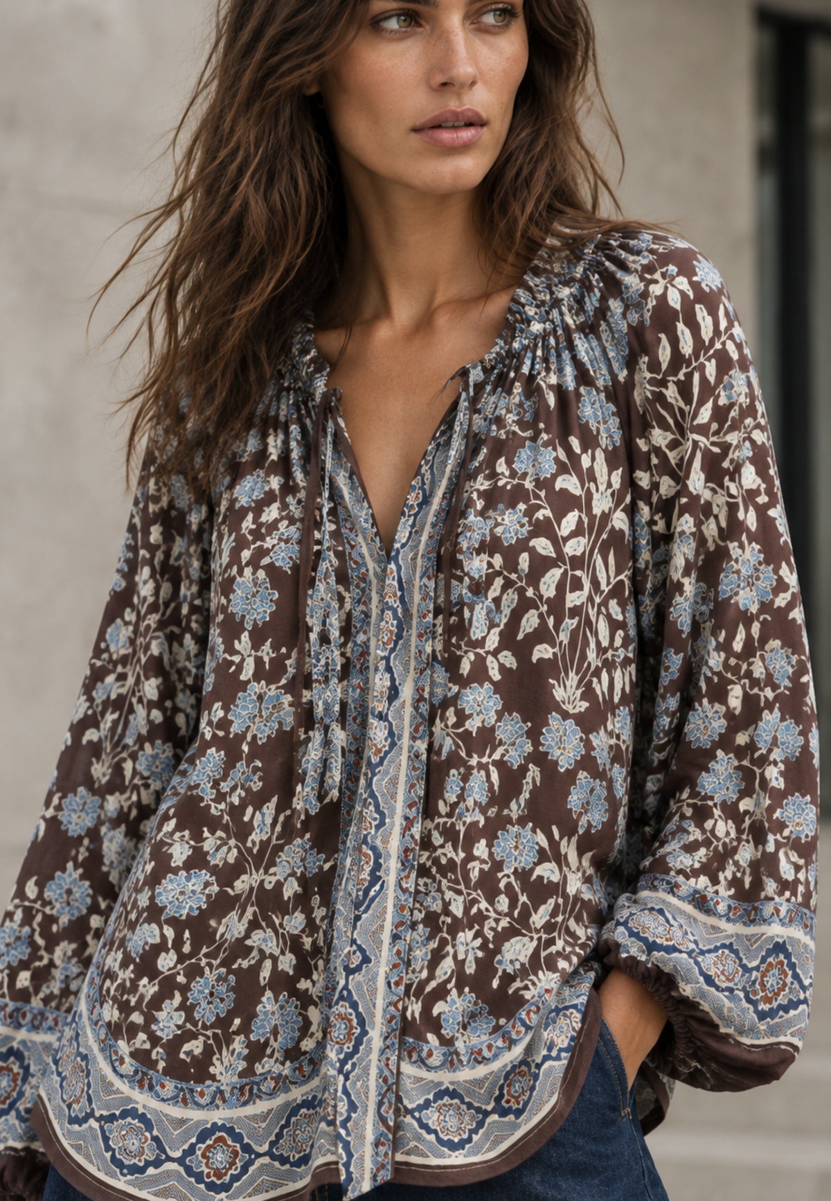 Bluse MOCHA BLOOM aus Viskose Satin