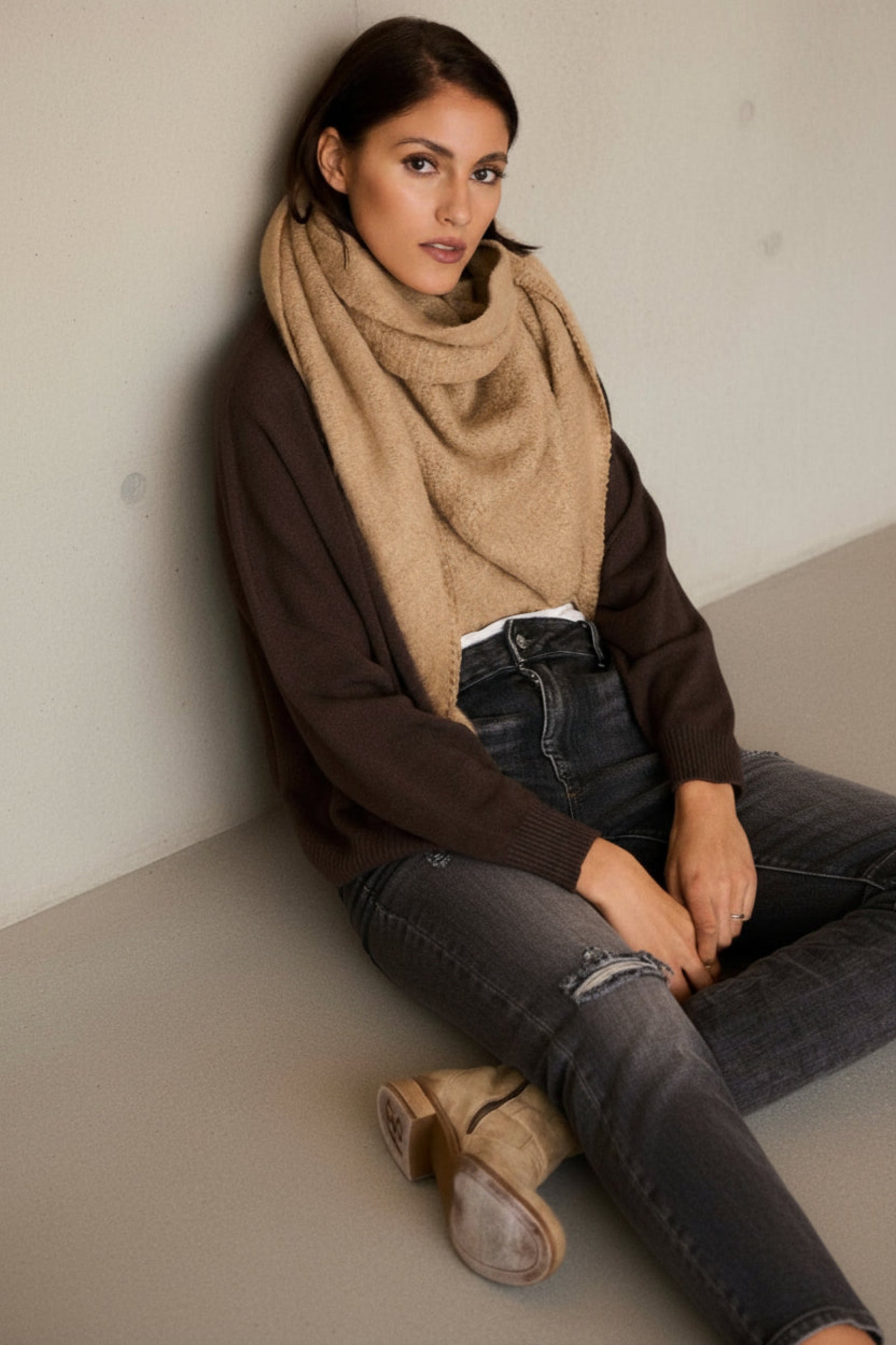 SCHAL COZY TRIANGLE