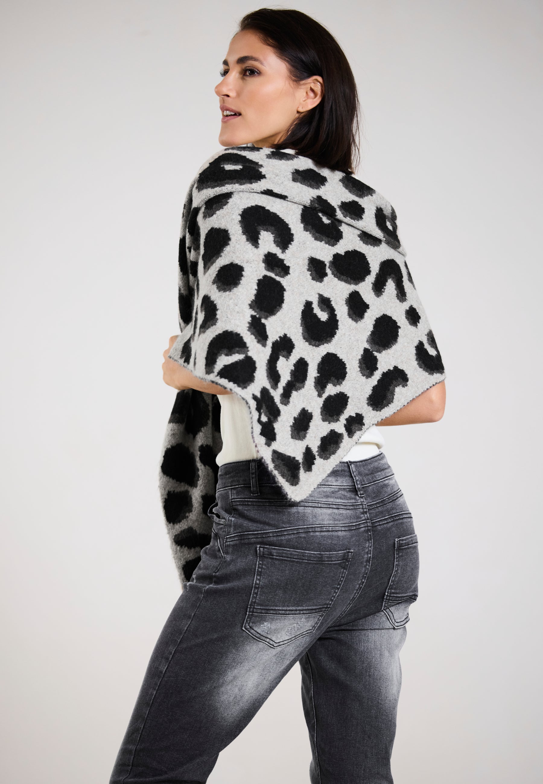 SCHAL LEO KNIT