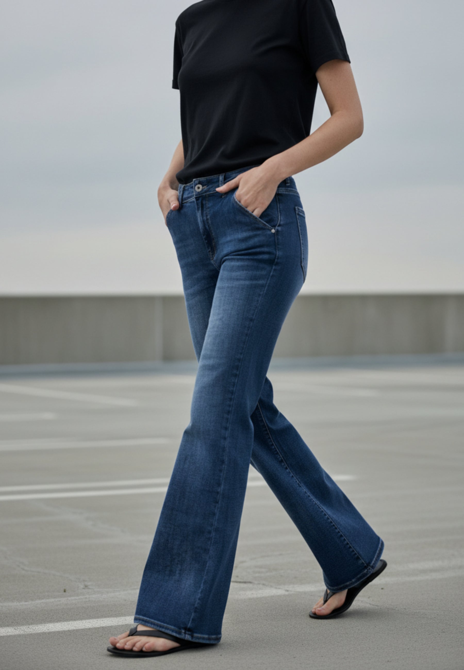 SOFT FLARE DENIM JEANS