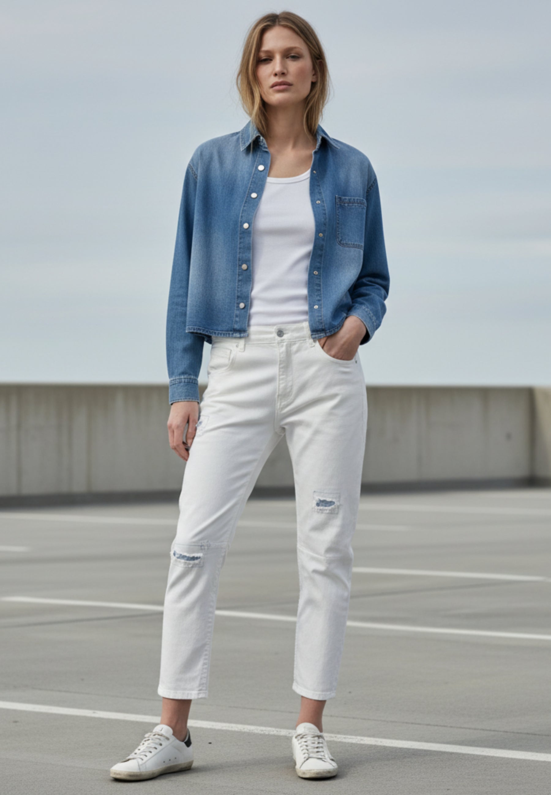 PURE LIGHT – Offwhite Stretch Jeans mit Used-Details