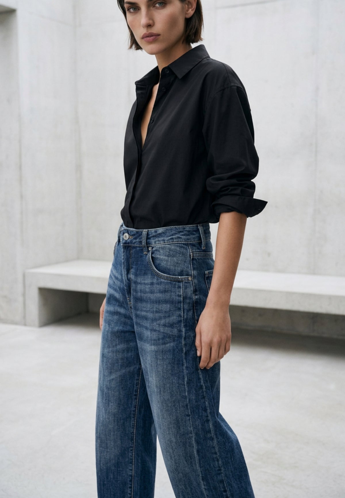 Barrel Jeans BLUE CURVE aus elastischem Denim