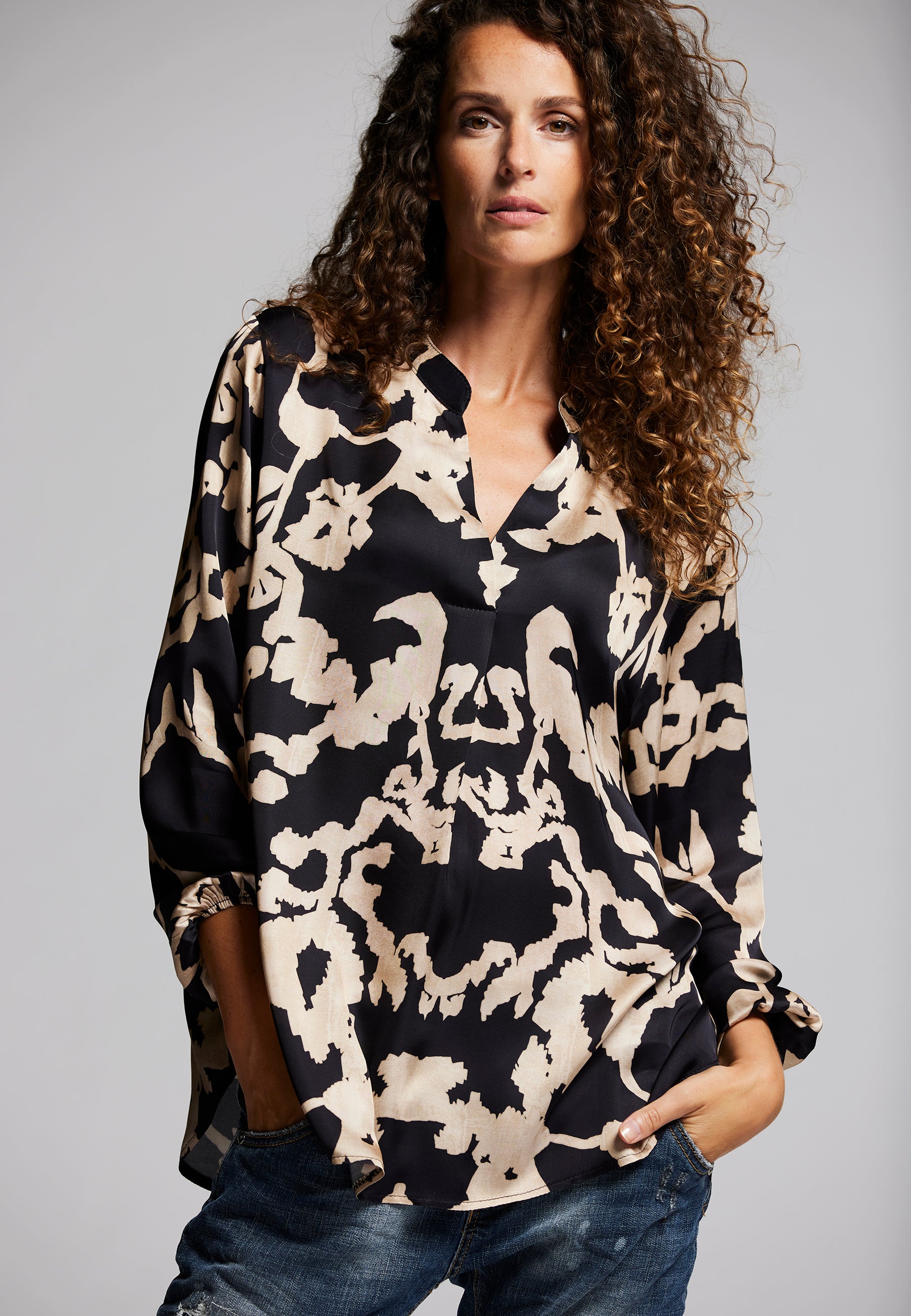 BLUSE MODERN FLOWER